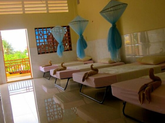 Captain Chim's Guesthouse - Photo2