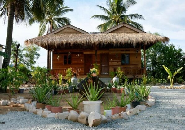 Fish Island Bungalows - Photo2
