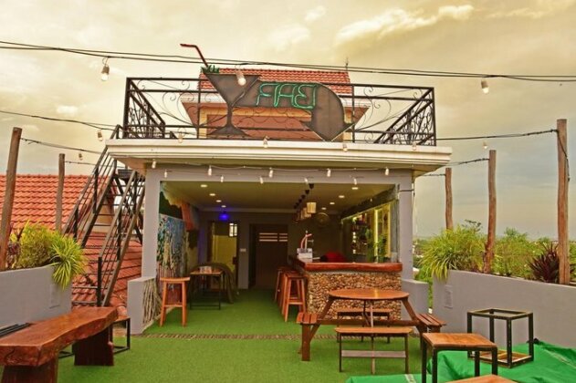 Mad Monkey Hostel Kampot - Photo3