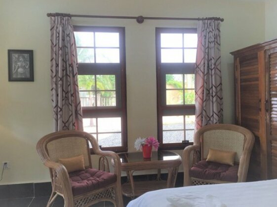 Pink Sands Villa - Photo4