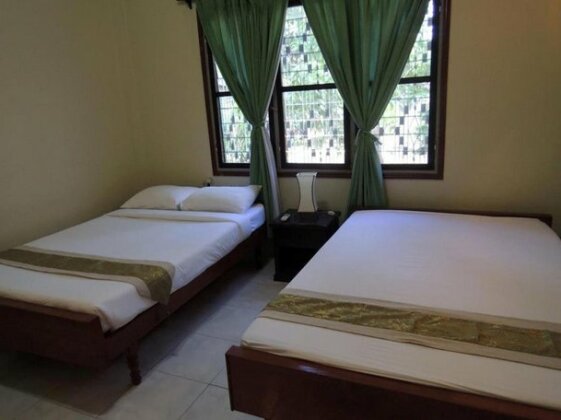  Photo 1