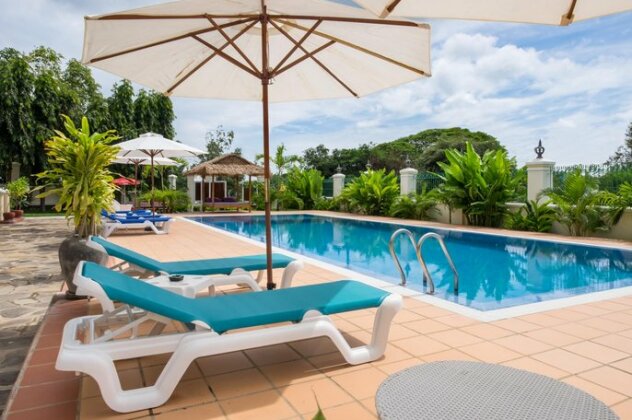 Riviera Hotel & Resort Kep - Photo4