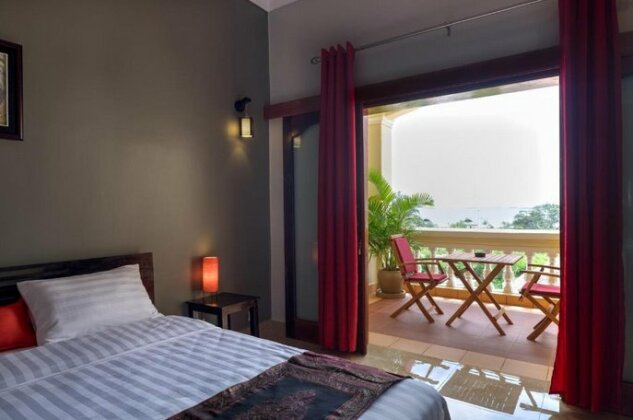 Riviera Hotel & Resort Kep - Photo5