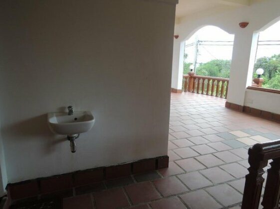 The Art Guesthouse and Massage - Photo2