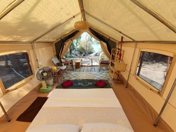 4k Camp Koh Rong - Photo3