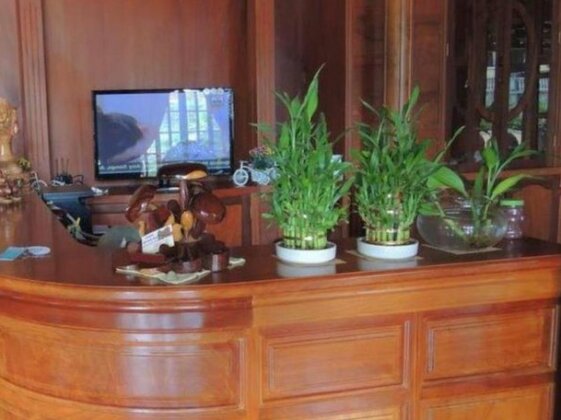 Luck Life World Hotel - Photo4