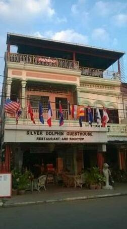 Silver Dolphin Guesthouse & Restaurant
