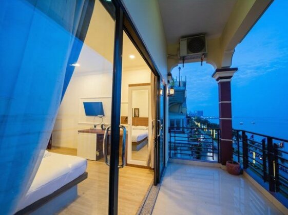 4 Rivers Hotel - Photo5