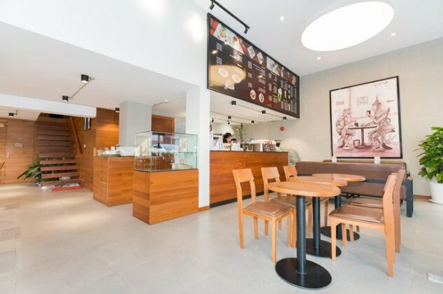7 Days Premium Hotel Phnom Penh - Photo2