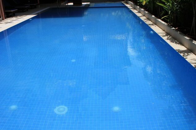 9 Dragon Hotel & Restaurant - Photo3