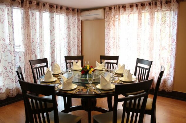 9 Dragon Hotel & Restaurant - Photo5