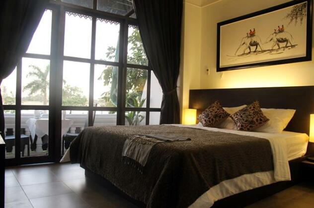 Adore Riverside Hotel - Photo2