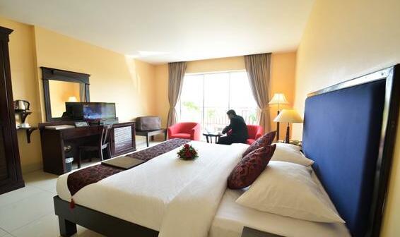 Almond Hotel Sothearos - Photo5