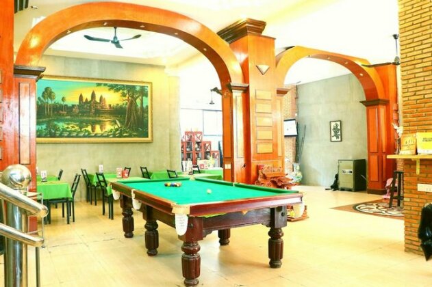 Best Central Point Hotel - Photo2