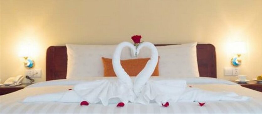Centrana Hotel - Photo2