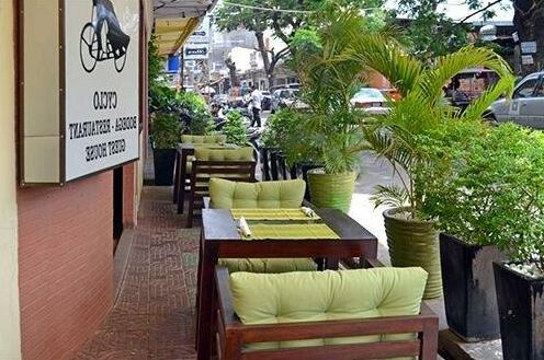 Cyclo Hotel-Bar-Restaurant - Photo3