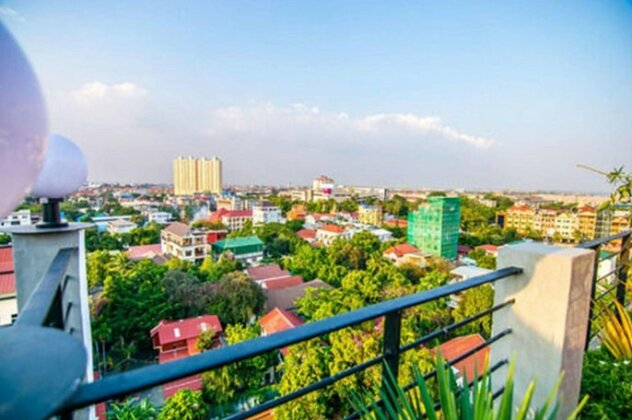 Diamond Palace Resort & Sky Bar - Photo3