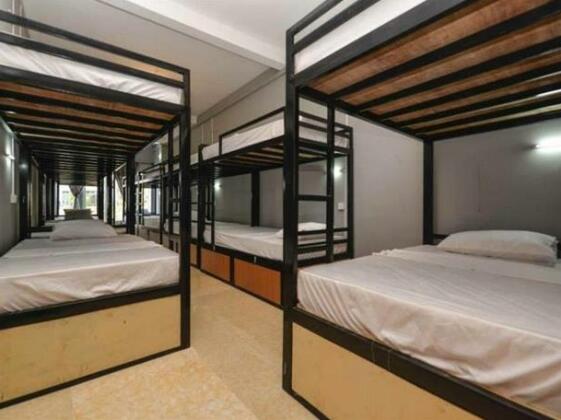 Dolphin Hostel Phnom Penh - Photo3
