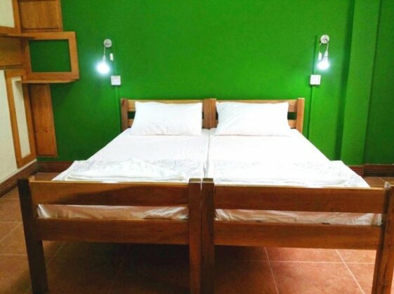 Envoy Hostel Phnom Penh - Photo2