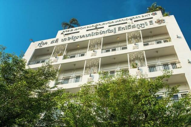 Frangipani Royal Palace Hotel and Spa - Photo2