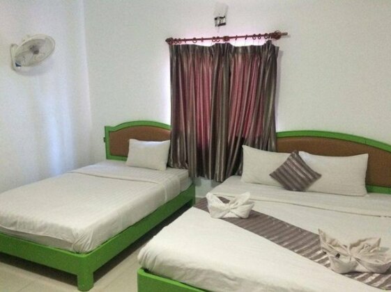 Golden Boat 72 Guesthouse - Photo5