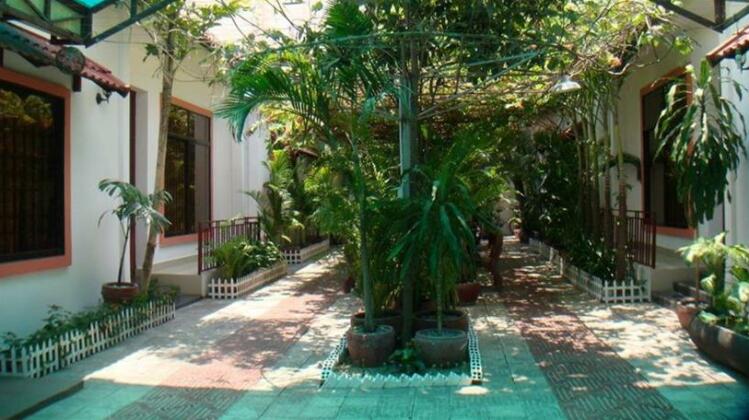 Green Pasture Inn - Photo2