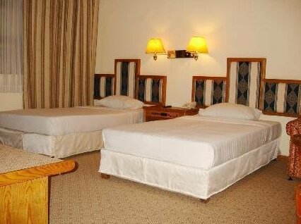 Holiday Hotel Phnom Penh - Photo4