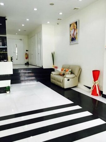 Infinity 18 condominium - Photo3