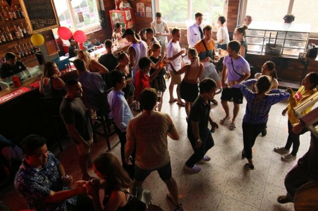 Mad Monkey Hostel Phnom Penh - Photo3