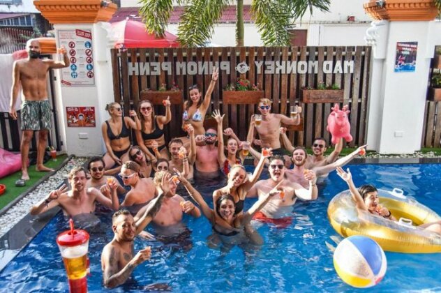 Mad Monkey Hostel Phnom Penh - Photo4