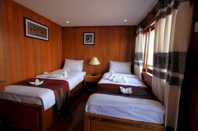Mekong Dawn Cruise - Photo3