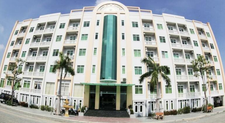 Moona Hotel & Apartment