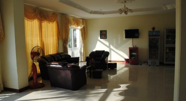 Moona Hotel & Apartment - Photo3