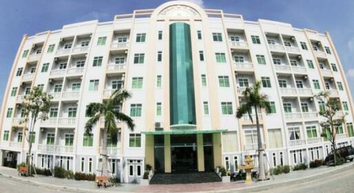 Moona Hotel & Apartment