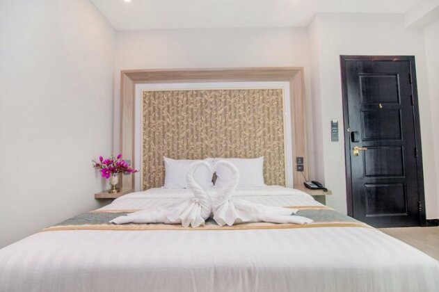 New York Hotel Phnom Penh - Photo2
