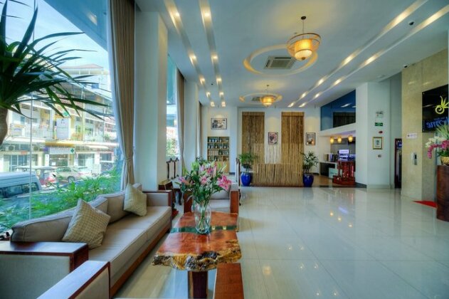 Orussey One Hotel & Apartment - Photo3