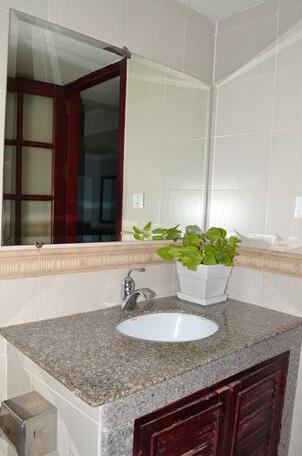 Palm Palace Villa & Apartment - Photo5