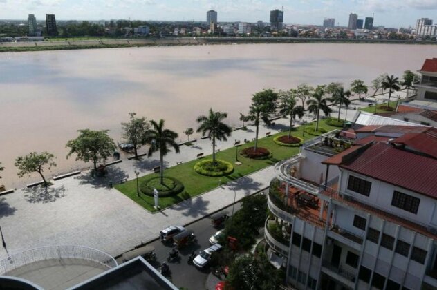 Paragon Central Hotel & Sky Bar - Photo4