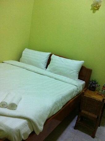 Pra-Tna Guesthouse and Coffee - Photo4