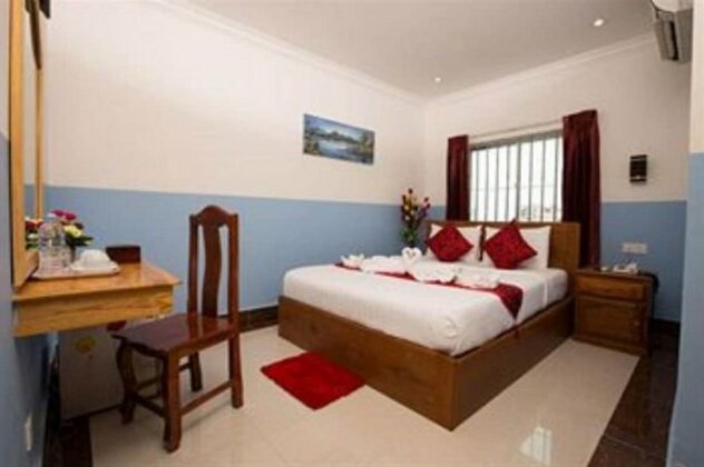 Queen Wood Hotel - Photo5