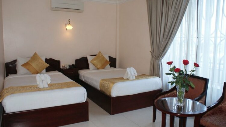 Rain Rock Hotel - Photo2