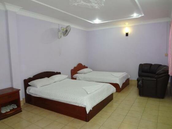 Red House Guesthouse - Photo5