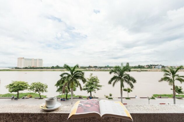 Riverside Suites Phnom Penh - Photo4