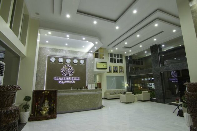 Rose Emerald Hotel - Photo2