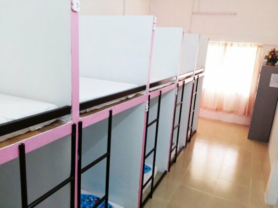SafeStay Hostel - Photo2