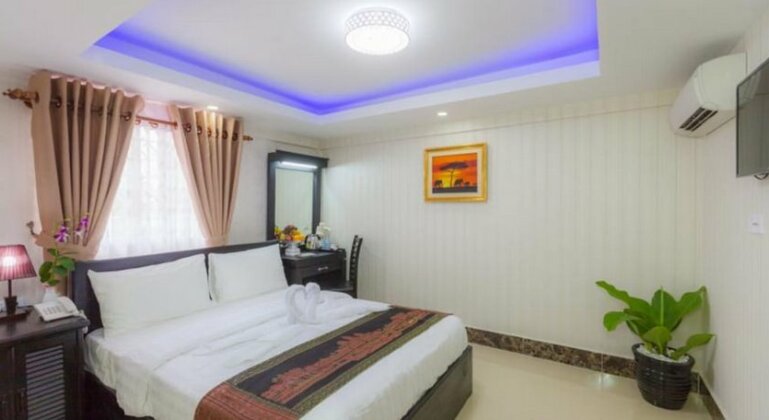 Seventh Heaven Hotel and High Bar - Photo4