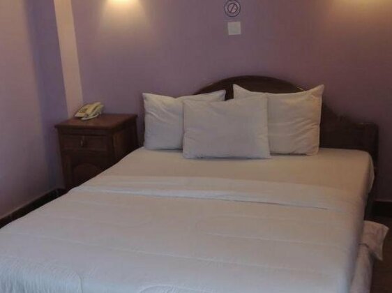 Smiley's Hotel - Photo2