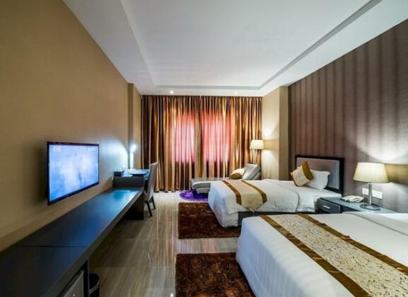 The Litz Hotel & Suites - Photo4