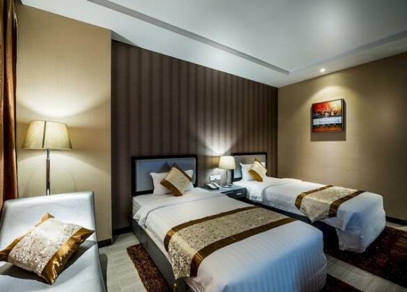 The Litz Hotel & Suites - Photo5