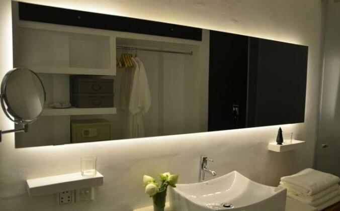 The Suite Cambodia - Photo4